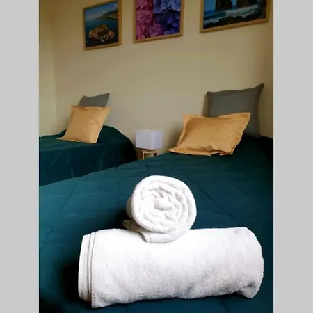 Hill & Sea House Apartament